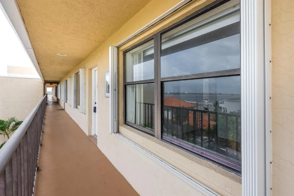 896 Federal Highway #527 Lantana, FL 33462