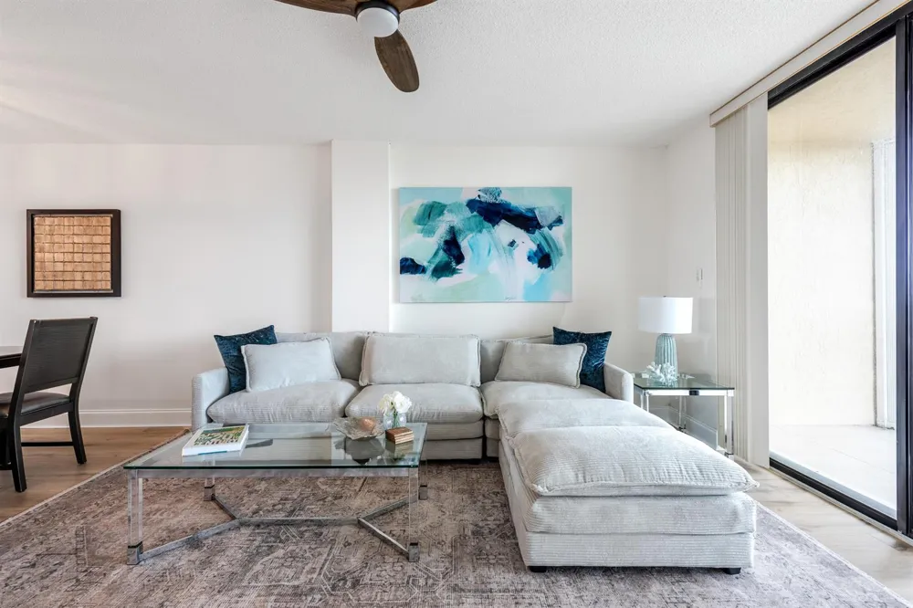 896 Federal Highway #527 Lantana, FL 33462