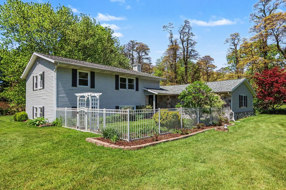 6985 12th Street Alamo Township, MI 49009