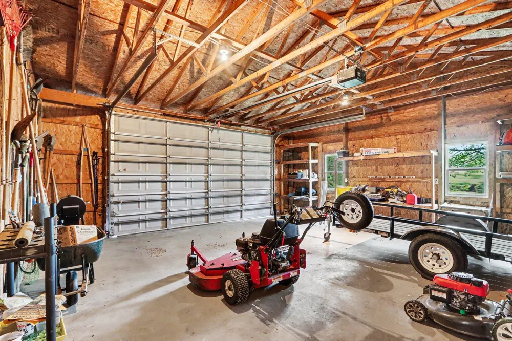 6985 12th Street Alamo Township, MI 49009