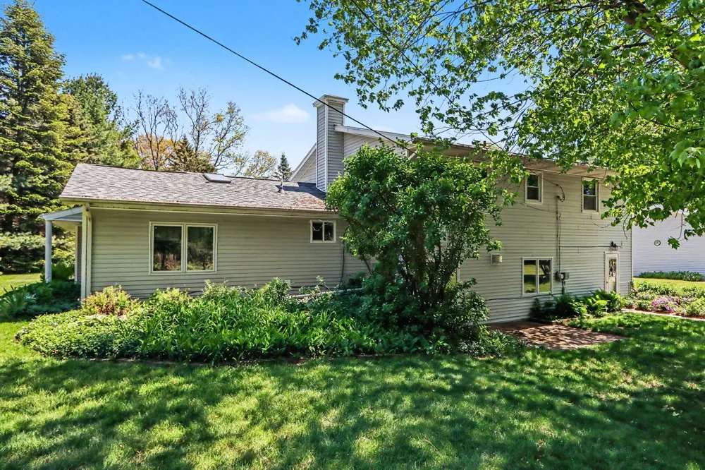 6985 12th Street Alamo Township, MI 49009