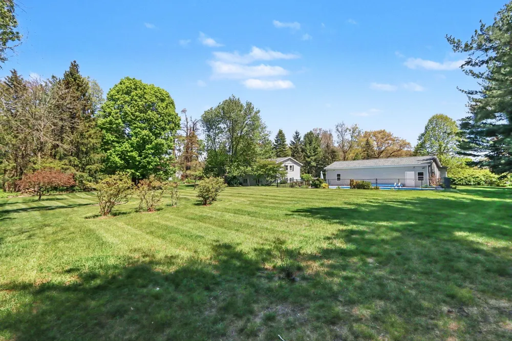 6985 12th Street Alamo Township, MI 49009