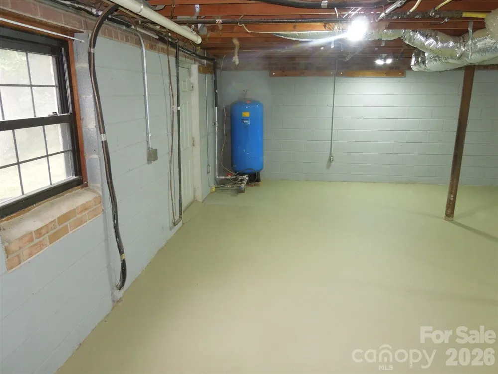 813 Robinson Clemmer Road Dallas, NC 28034