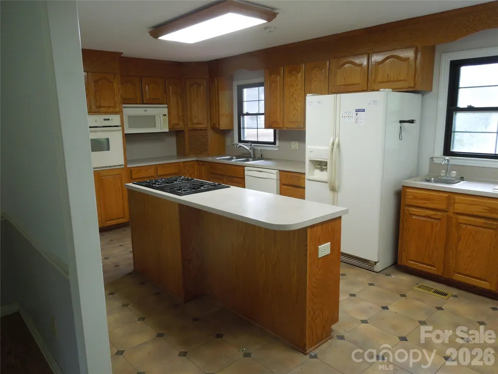 813 Robinson Clemmer Road Dallas, NC 28034