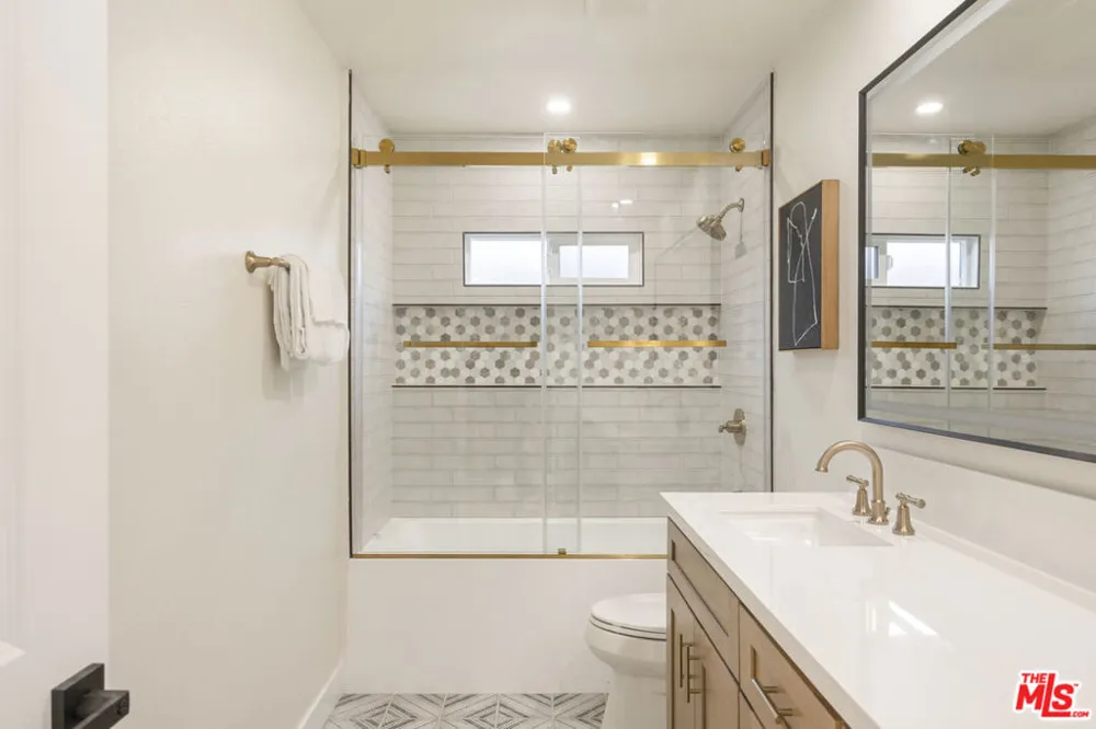 1747 Wollacott Street Redondo Beach, CA 90278
