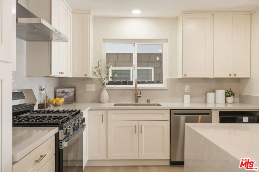 1747 Wollacott Street Redondo Beach, CA 90278