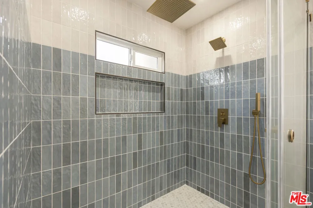 1747 Wollacott Street Redondo Beach, CA 90278