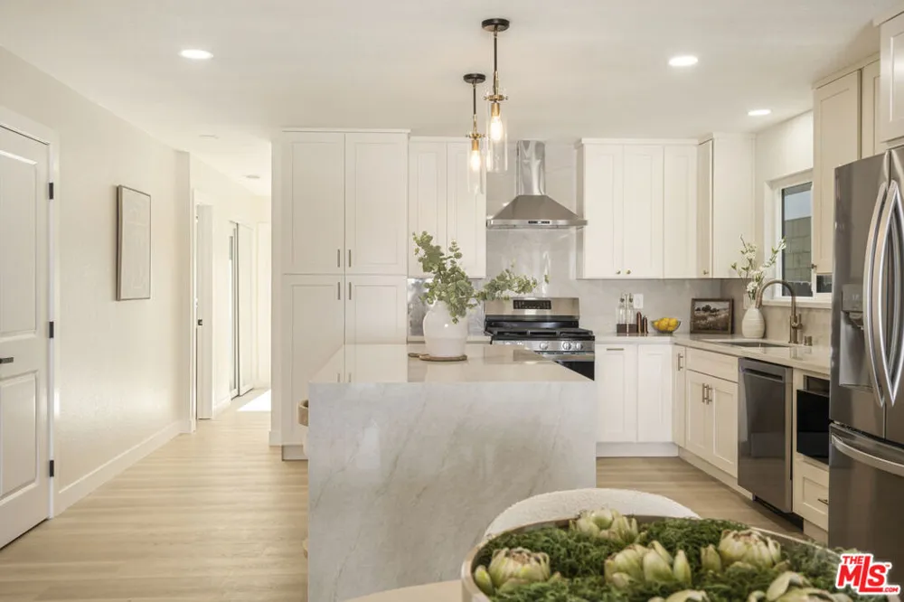 1747 Wollacott Street Redondo Beach, CA 90278