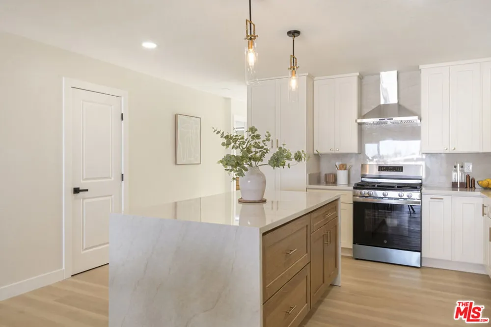1747 Wollacott Street Redondo Beach, CA 90278