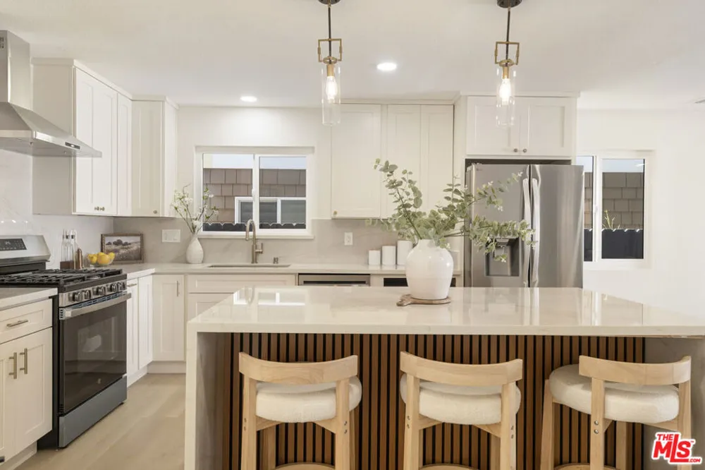 1747 Wollacott Street Redondo Beach, CA 90278