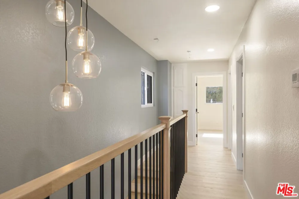 1747 Wollacott Street Redondo Beach, CA 90278