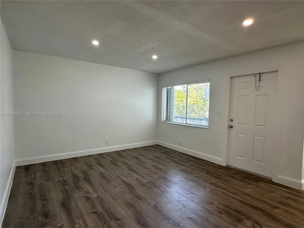 2401 NW 9th Ave #3 Wilton Manors, FL 33311