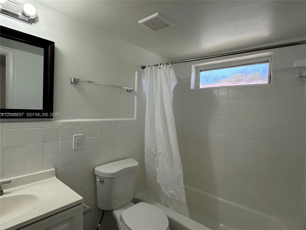 2401 NW 9th Ave #3 Wilton Manors, FL 33311