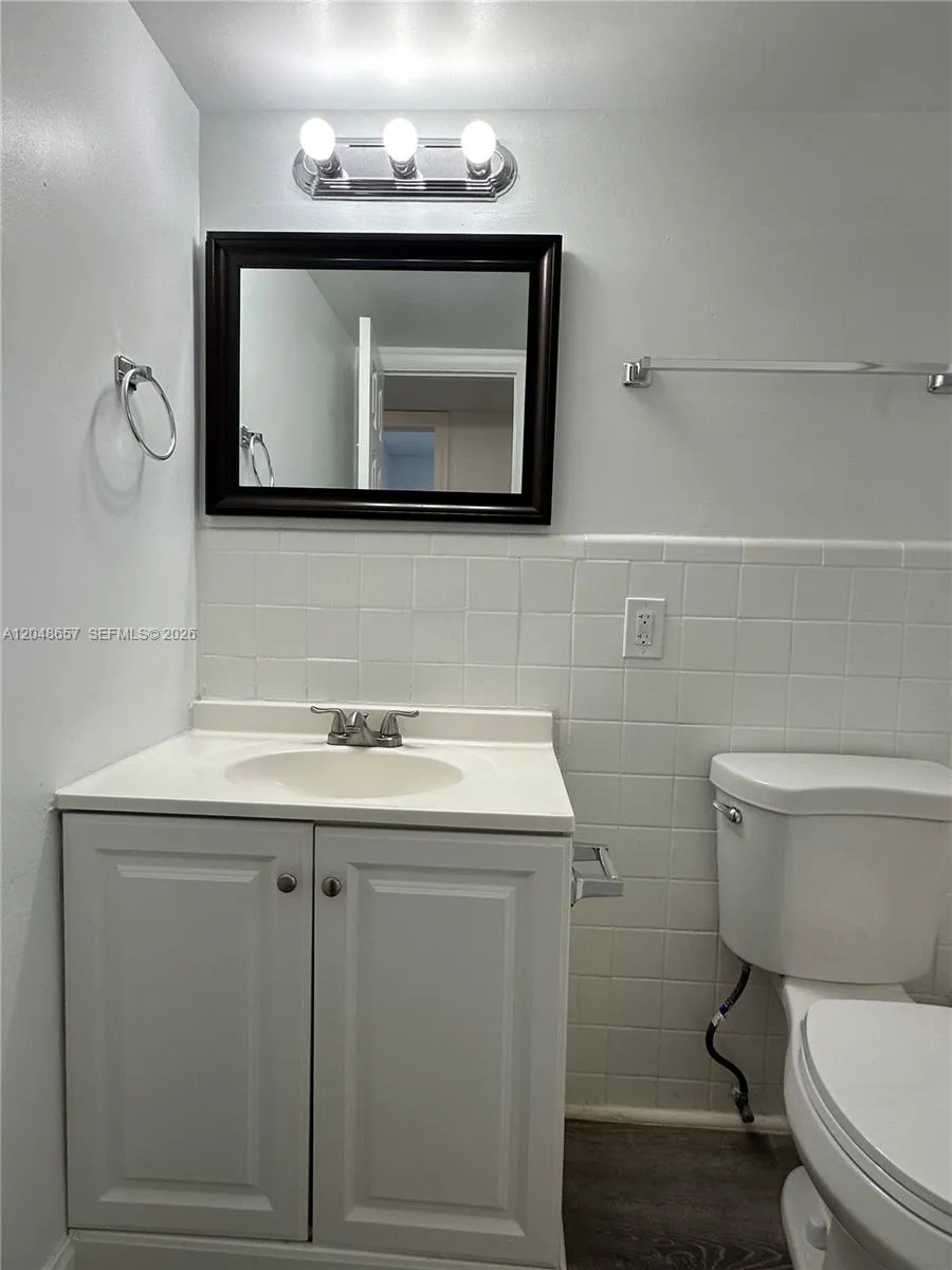 2401 NW 9th Ave #3 Wilton Manors, FL 33311