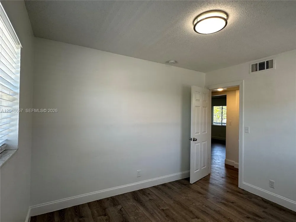 2401 NW 9th Ave #3 Wilton Manors, FL 33311