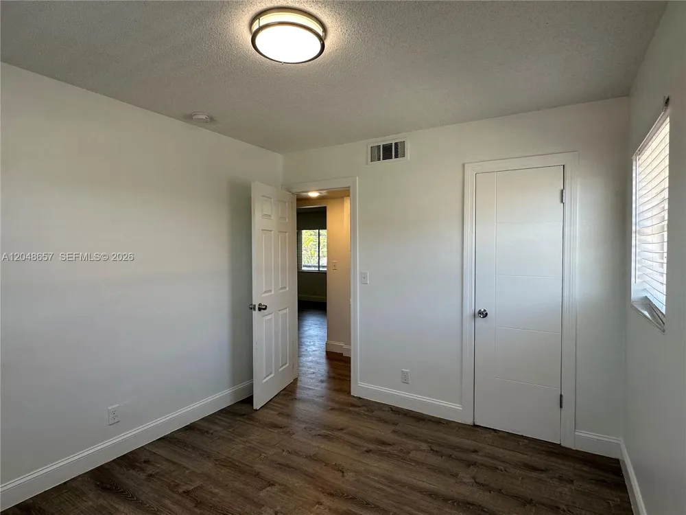 2401 NW 9th Ave #3 Wilton Manors, FL 33311