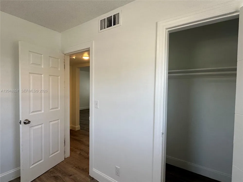 2401 NW 9th Ave #3 Wilton Manors, FL 33311