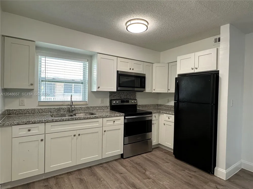 2401 NW 9th Ave #3 Wilton Manors, FL 33311