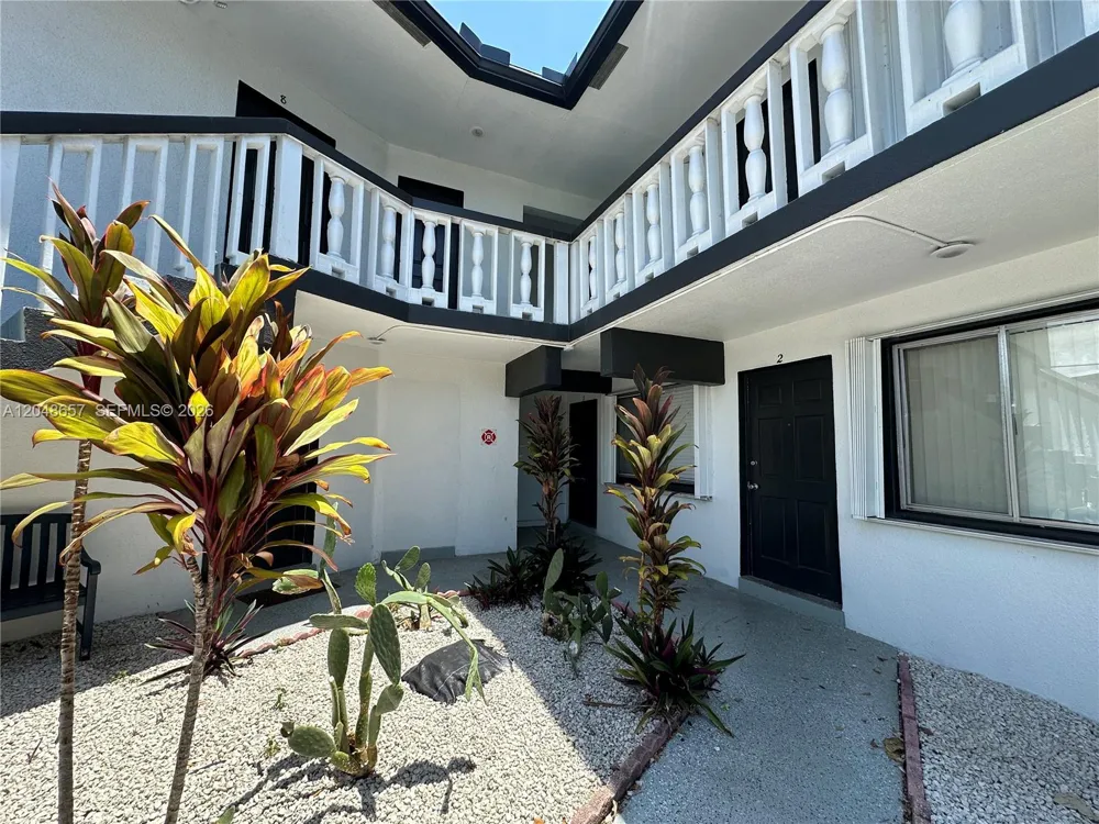 2401 NW 9th Ave #3 Wilton Manors, FL 33311