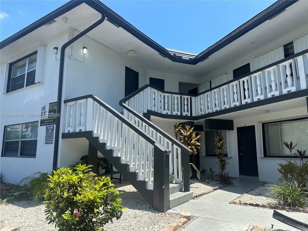 2401 NW 9th Ave #3 Wilton Manors, FL 33311