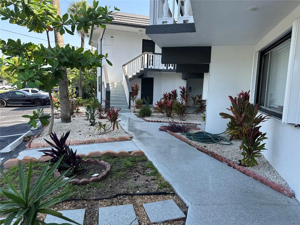 2401 NW 9th Ave #3 Wilton Manors, FL 33311
