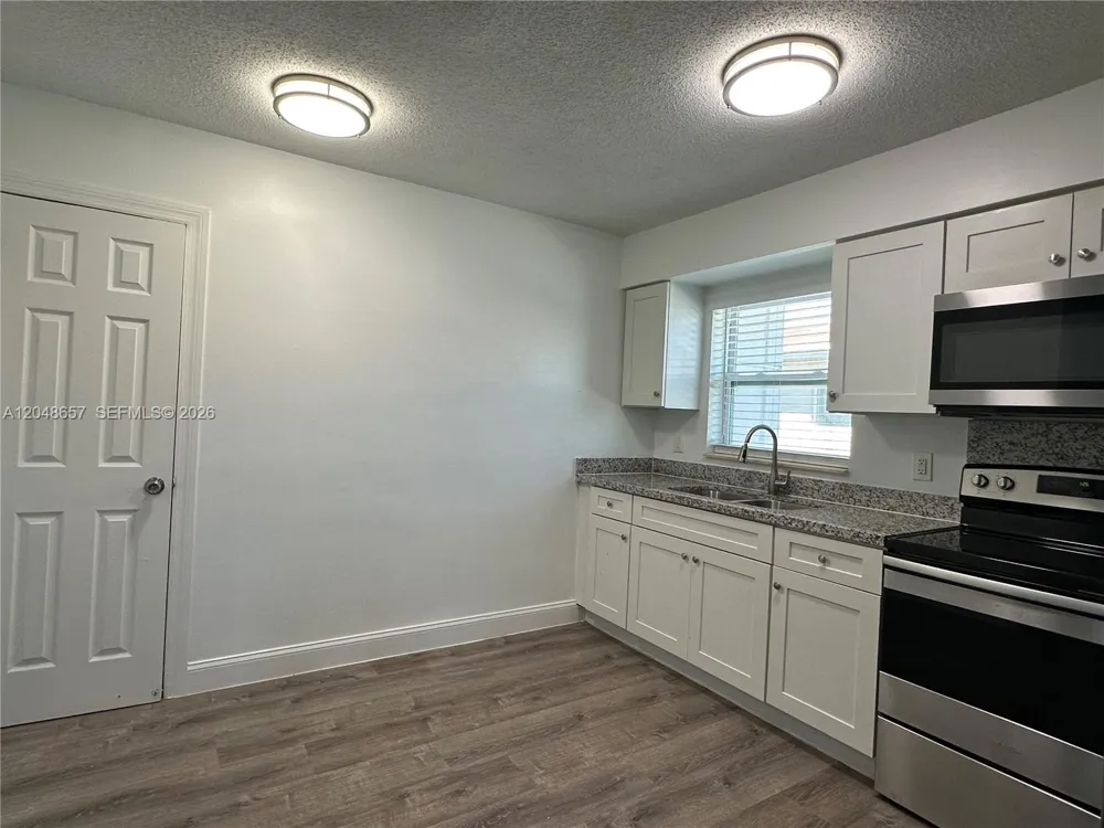 2401 NW 9th Ave #3 Wilton Manors, FL 33311