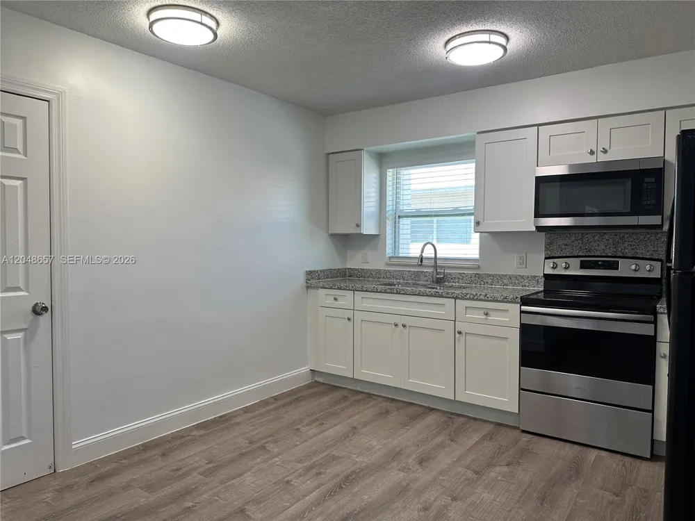 2401 NW 9th Ave #3 Wilton Manors, FL 33311