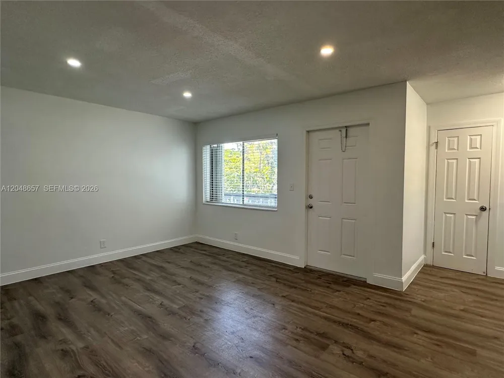 2401 NW 9th Ave #3 Wilton Manors, FL 33311