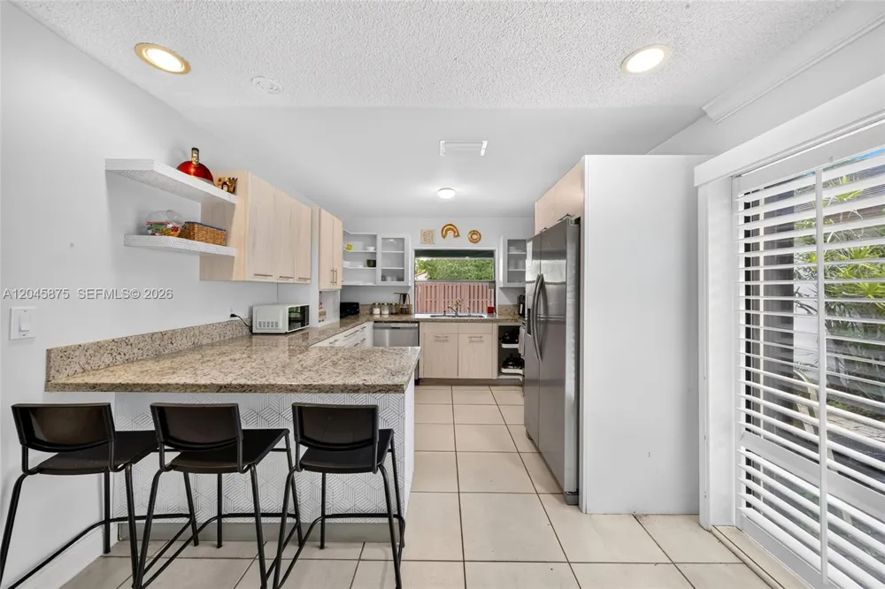 5212 SW 151st Pl Miami, FL 33185