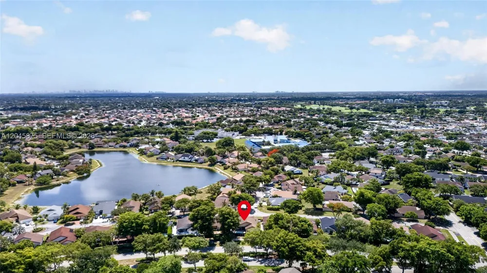 5212 SW 151st Pl Miami, FL 33185