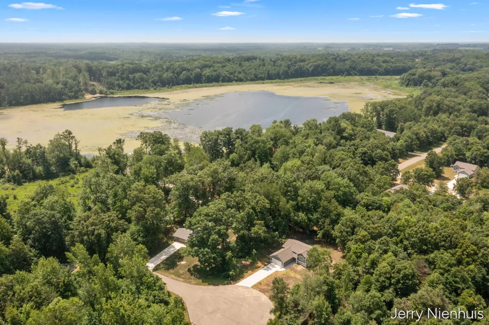 912 Blueberry Pine Court #35 Allegan, MI 49010