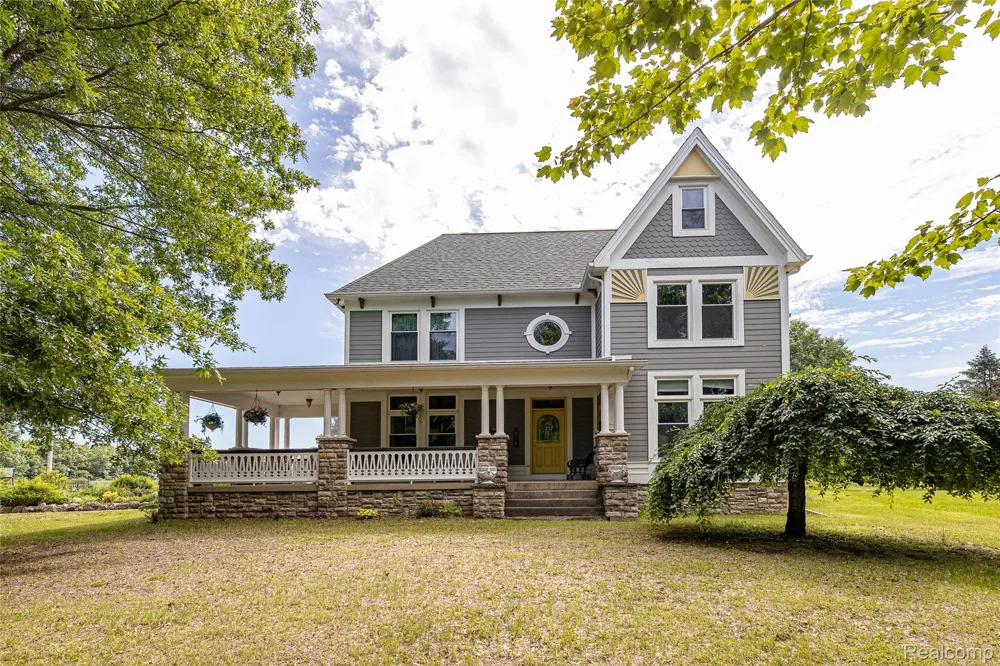 3839 Shamrock Drive Oregon Township, MI 48446