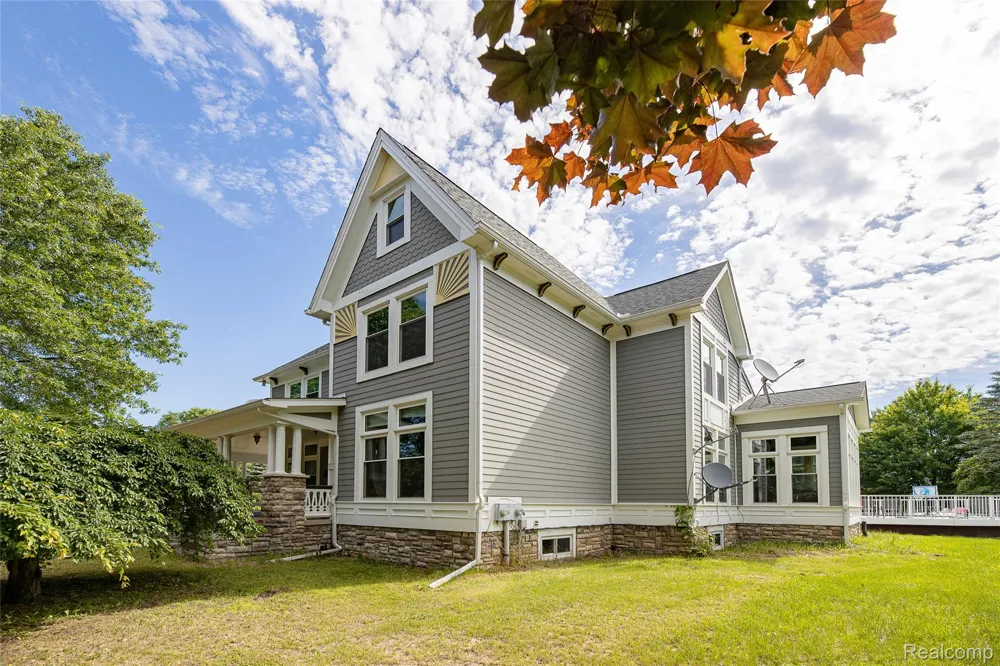 3839 Shamrock Drive Oregon Township, MI 48446