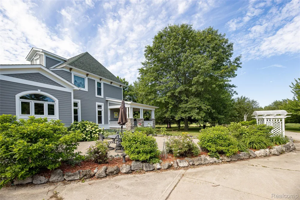 3839 Shamrock Drive Oregon Township, MI 48446