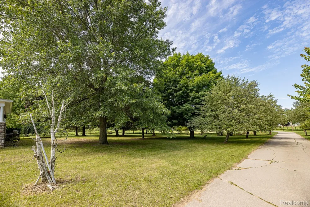 3839 Shamrock Drive Oregon Township, MI 48446