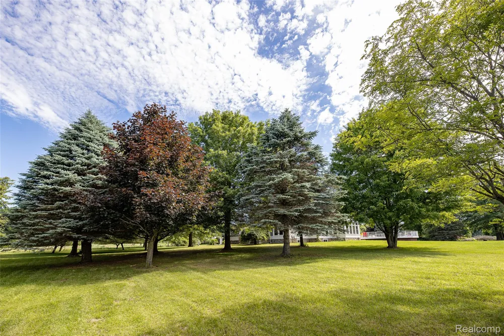 3839 Shamrock Drive Oregon Township, MI 48446