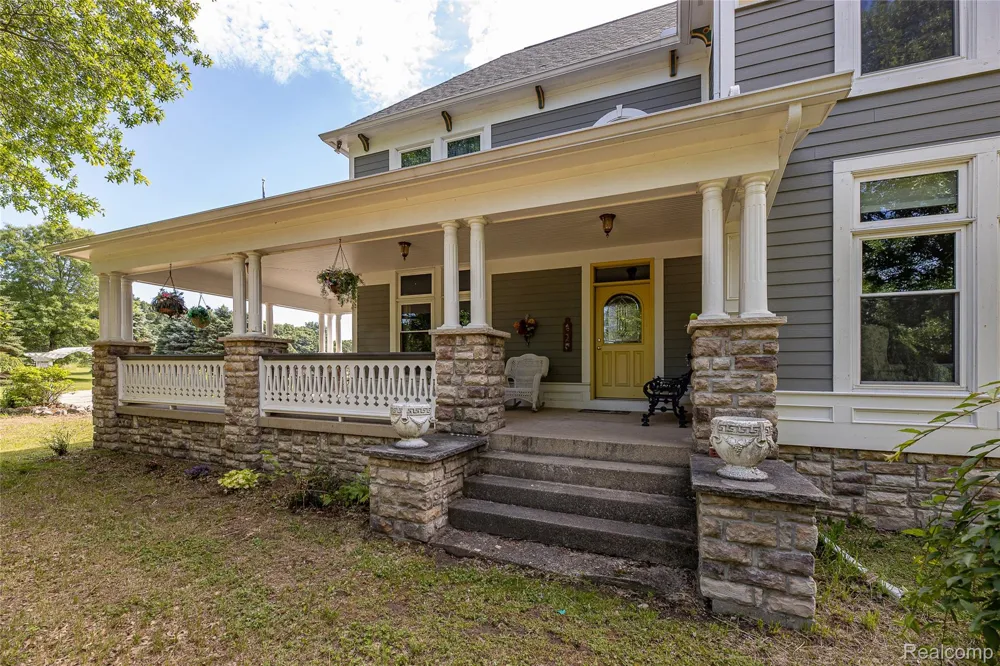 3839 Shamrock Drive Oregon Township, MI 48446