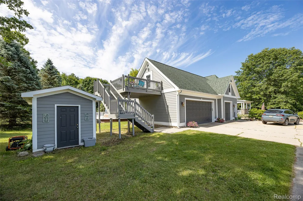 3839 Shamrock Drive Oregon Township, MI 48446