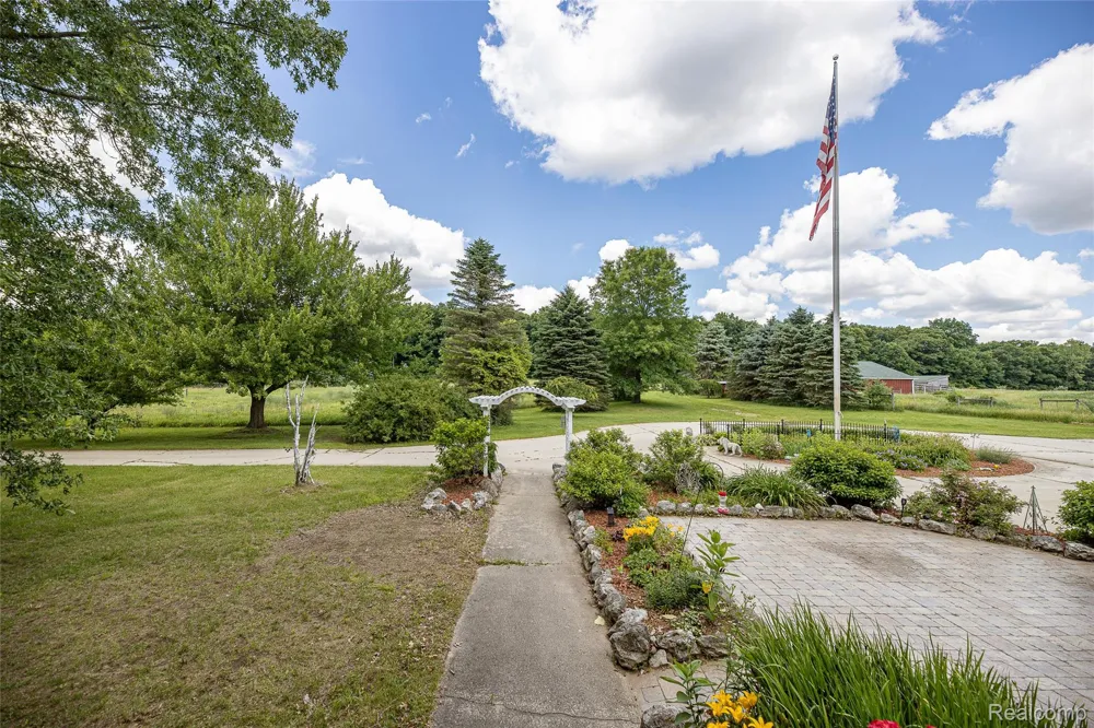 3839 Shamrock Drive Oregon Township, MI 48446