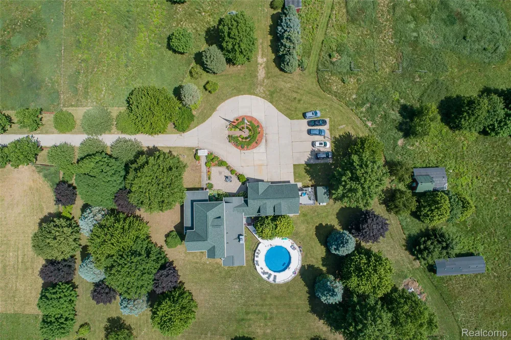 3839 Shamrock Drive Oregon Township, MI 48446