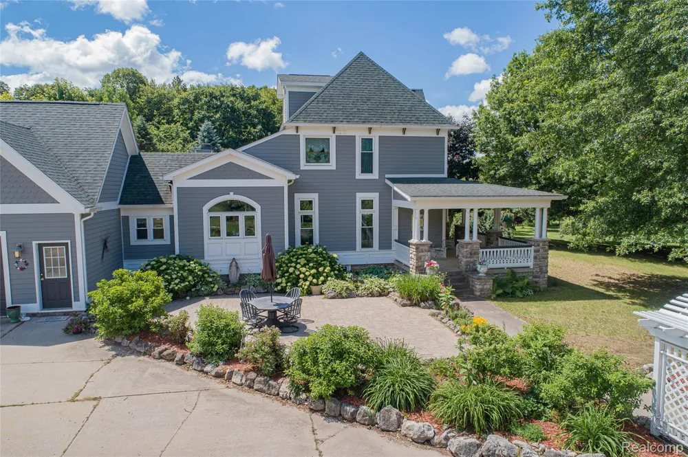 3839 Shamrock Drive Oregon Township, MI 48446
