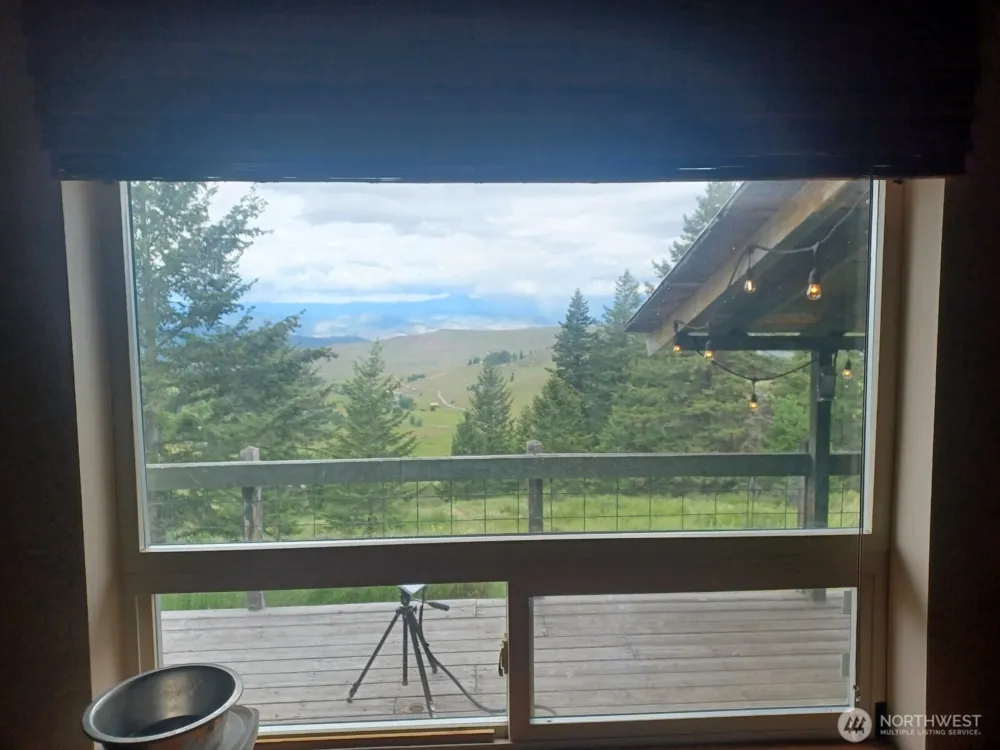 302 Davies Road Oroville, WA 98844