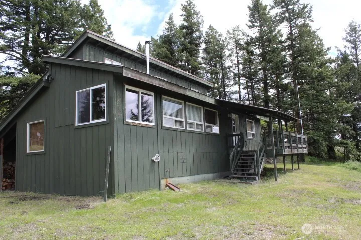 302 Davies Road Oroville, WA 98844