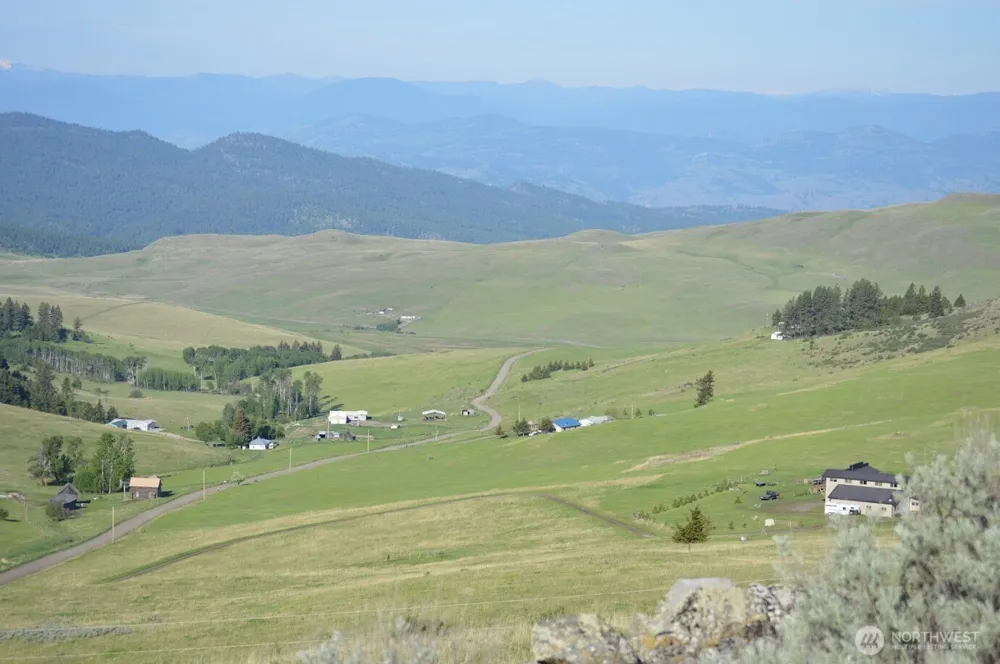 302 Davies Road Oroville, WA 98844