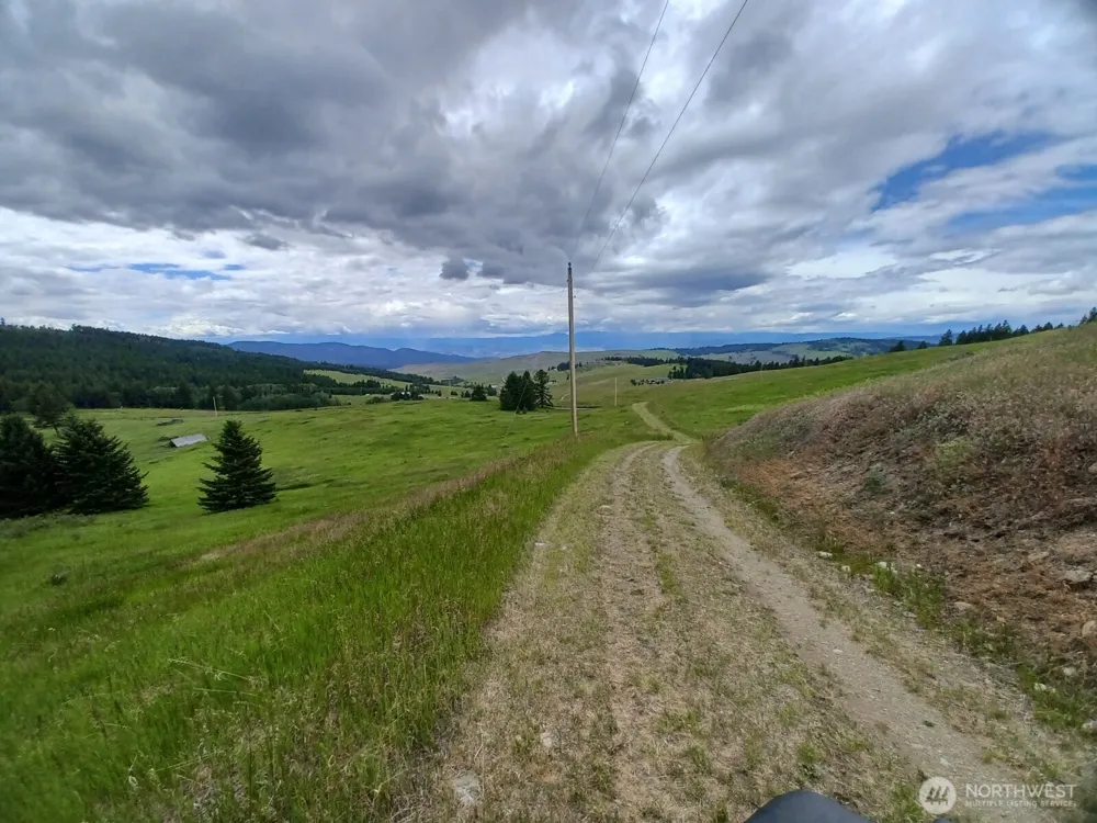 302 Davies Road Oroville, WA 98844