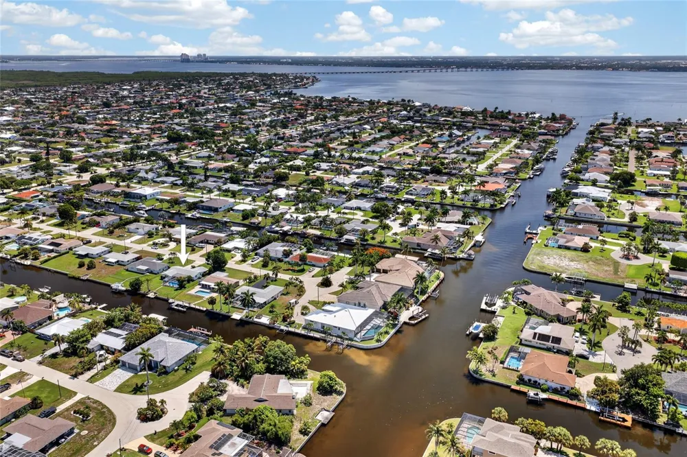 3114 SE 18TH AVENUE Cape Coral, FL 33904