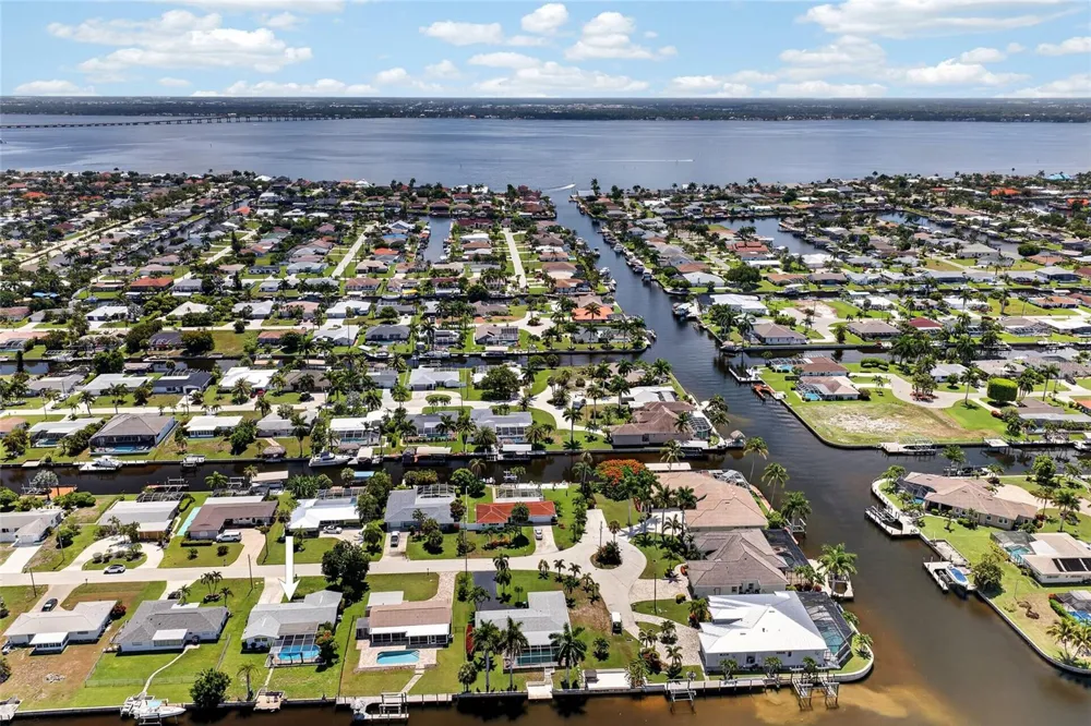 3114 SE 18TH AVENUE Cape Coral, FL 33904