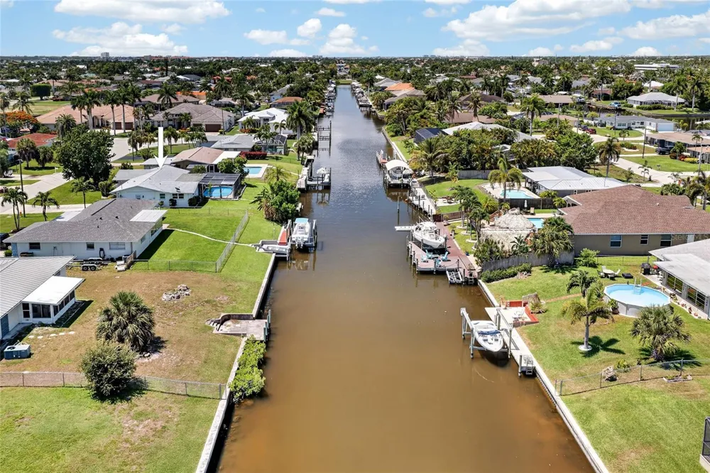 3114 SE 18TH AVENUE Cape Coral, FL 33904