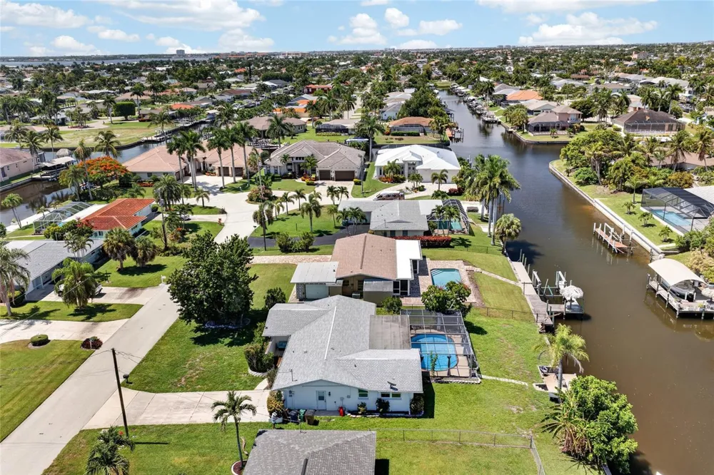 3114 SE 18TH AVENUE Cape Coral, FL 33904