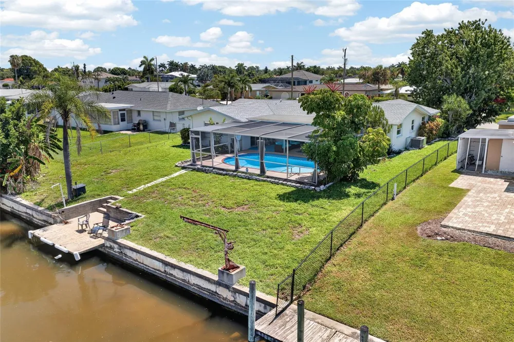 3114 SE 18TH AVENUE Cape Coral, FL 33904